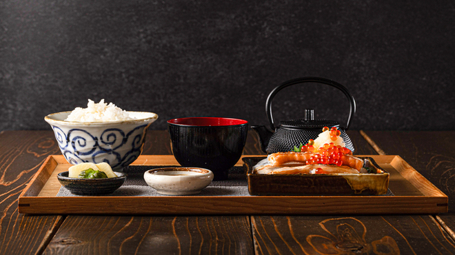 淡路島肉丼製作所 牛と米 - メイン写真: