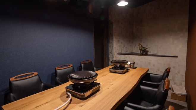 馬肉料理 左馬 - メイン写真: