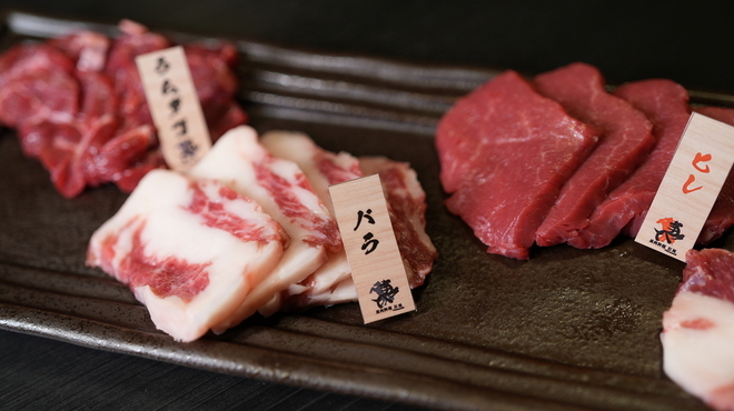 馬肉料理 左馬 - メイン写真: