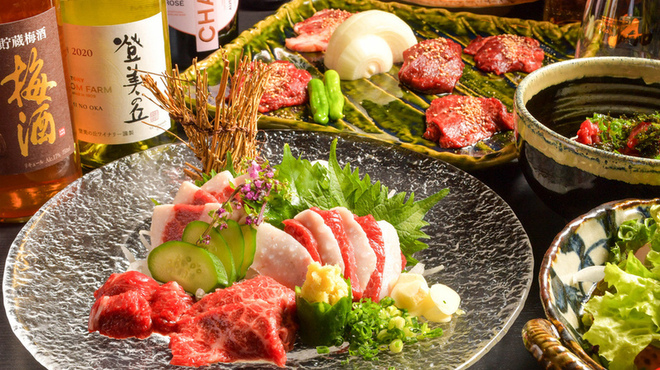 馬肉料理 左馬 - メイン写真: