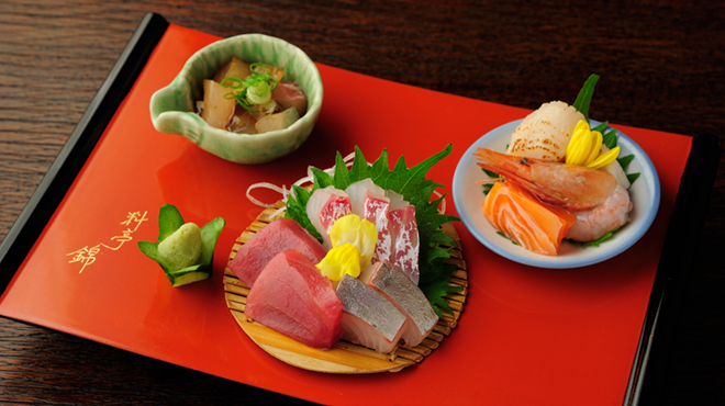 料亭 錦 - 料理写真:お造り