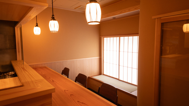 新富町 丸安 - メイン写真: