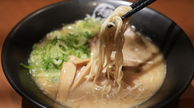 麺酒場 楓花亭 - メイン写真: