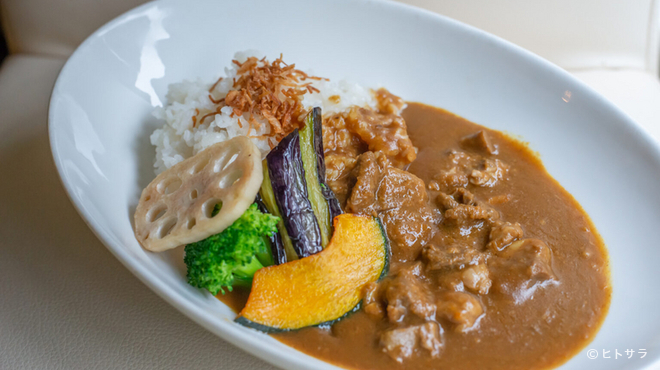 dining GRASH - 料理写真:3日間かけて丹念に仕込んだ『黒毛和牛のビーフカレー』