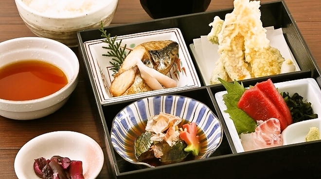 海鮮居酒屋 京都 花の舞 - メイン写真: