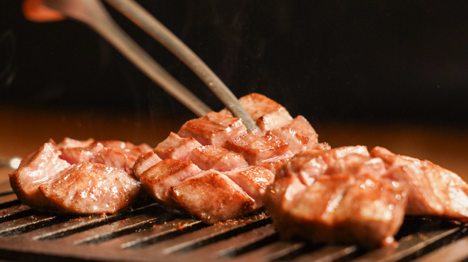 大衆焼肉酒場 こがね - メイン写真: