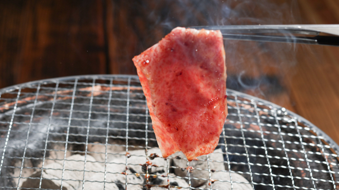 炭火焼肉 けむたい家 - メイン写真: