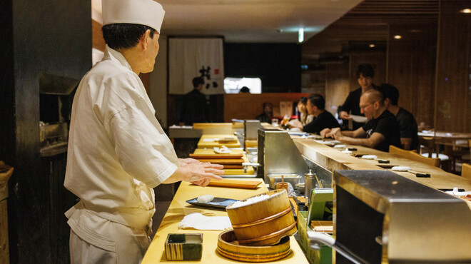 権八 SUSHI - メイン写真: