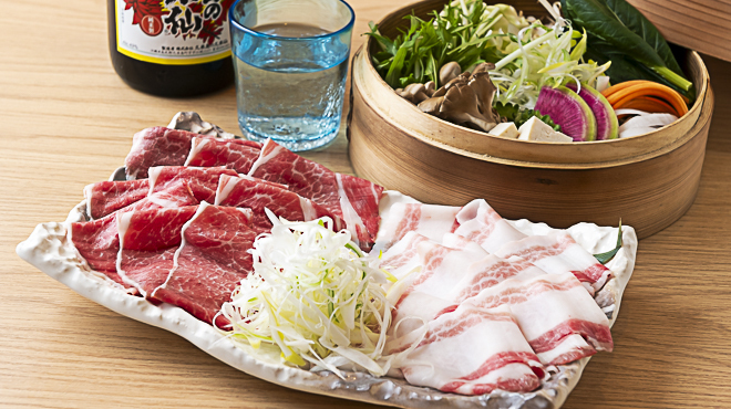 沖縄料理 あぐー豚 しゃぶしゃぶ AGU- - メイン写真: