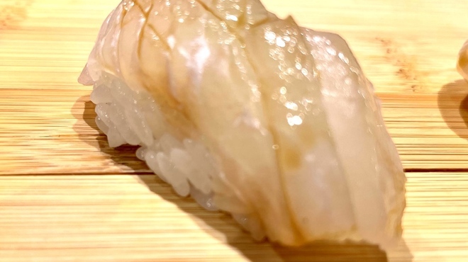 喜代寿司 - 料理写真:ヒラメ