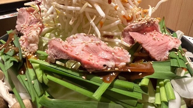 坐もつ焼き いしん - メイン写真: