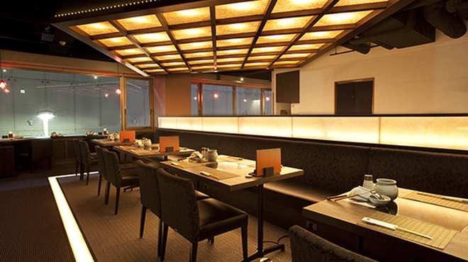 博多華味鳥 天神西通り店 - メイン写真: