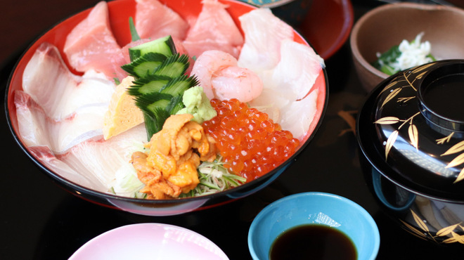 料亭かぶと - メイン写真: