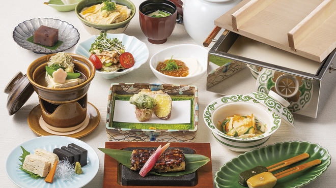 梅の花 - 料理写真:菜食懐石