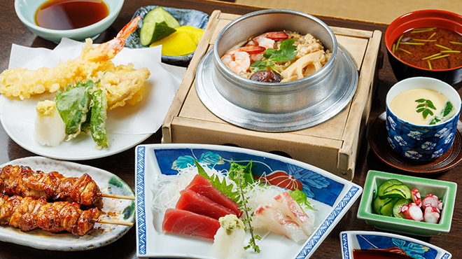 元祖 釜めし春 - メイン写真: