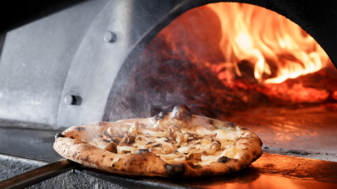 Pizzeria Osteria e.o.e - メイン写真: