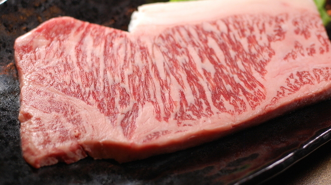 炭火焼肉 煌 - 料理写真:特選ジャンボロース