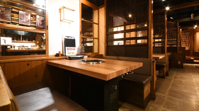 飛騨牛焼肉 牛ざんまい - メイン写真: