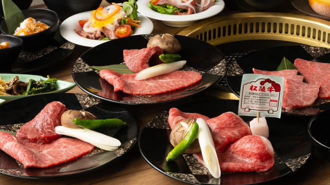 炭火焼肉一升びん - メイン写真: