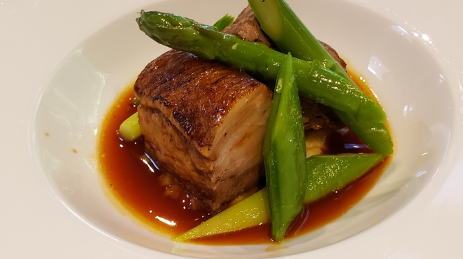 圓 - 料理写真:伊豆猪バラ肉の煮込み