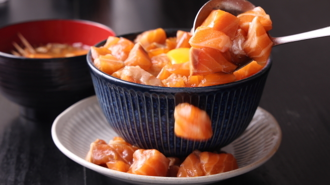 海鮮丼と唐揚げ 百海里 - メイン写真: