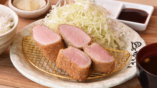 厚切りレアとんかつ ゆうとん - メイン写真:ひれかつ定食