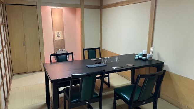 博多水炊きと焼き鳥 鳥善 - メイン写真: