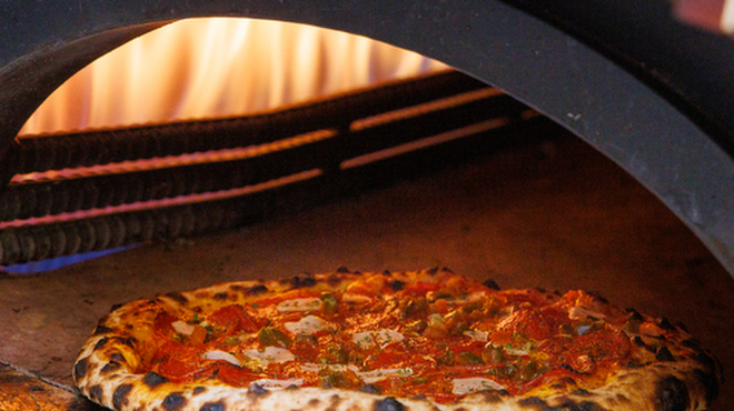 肉と石釜ピザのイタリアン Pizzacozou - メイン写真: