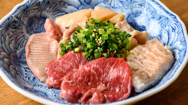 焼肉ホルモン新なるぼんず - メイン写真: