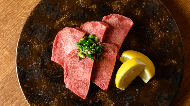 焼肉ホルモン新なるぼんず - メイン写真: