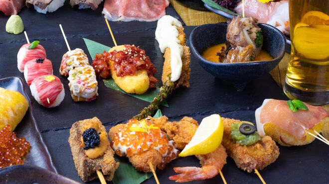 串揚げと肉炙り寿司 KUSHIEMON - メイン写真: