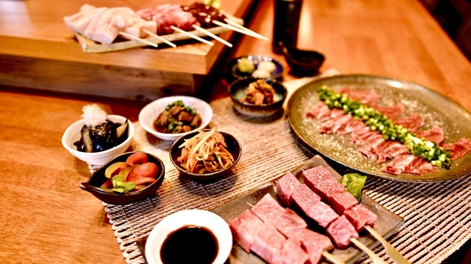 石垣島 炭火焼牛串&ホルモン ふじた - メイン写真: