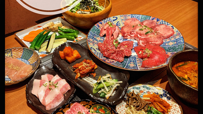 月島焼肉 ろくのぶ - メイン写真: