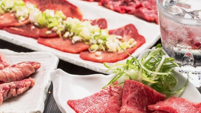 月島焼肉 ろくのぶ - メイン写真: