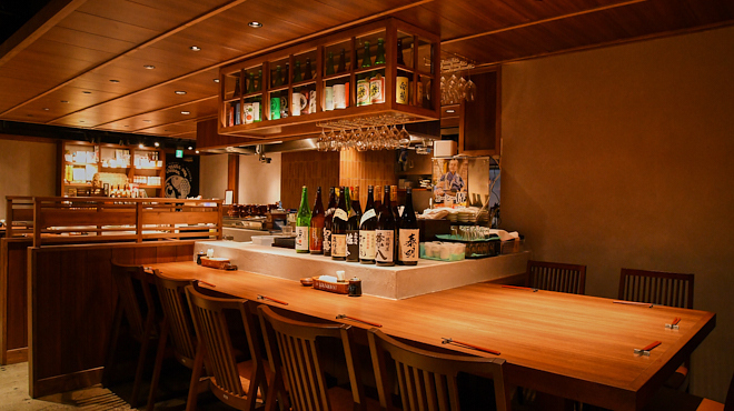 米と魚 さかなさま - メイン写真:カウンター席2