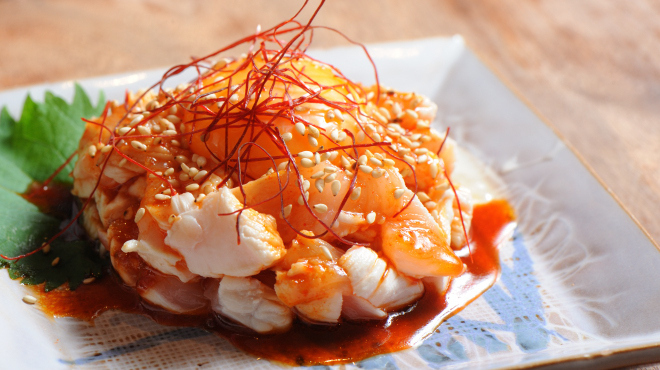 とりいち - メイン写真:鶏のユッケ