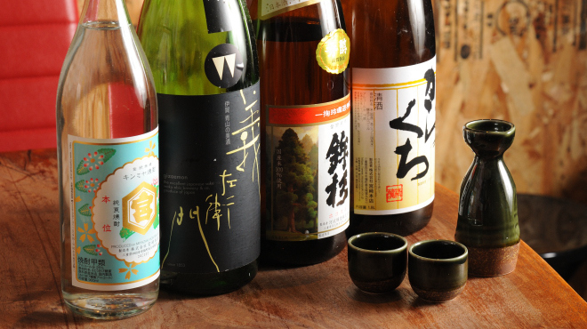 とりいち - メイン写真:お酒集合