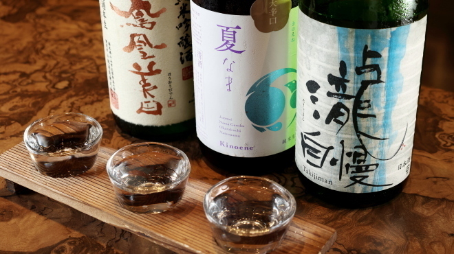 創作鉄板焼 よりと - メイン写真:日本酒　季節の日本酒