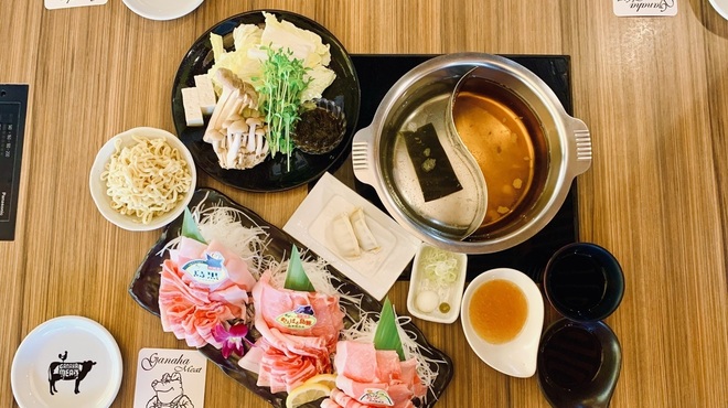 しゃぶしゃぶ我那覇 - メイン写真: