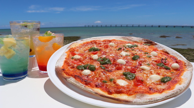 PIZZERIA CARINO UMIKAJI - メイン写真: