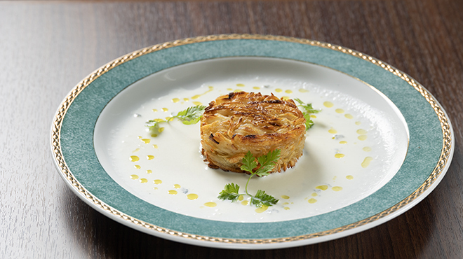 French Bistro un seul - メイン写真:ジャガイモのガレット　ゴルゴンゾーラソース