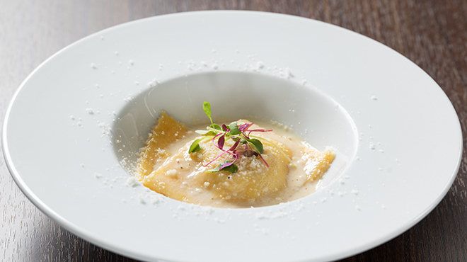 French Bistro un seul - メイン写真:ポルチーニとリコッタチーズのラビオリ