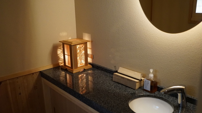 辻布紗 - 内観写真: