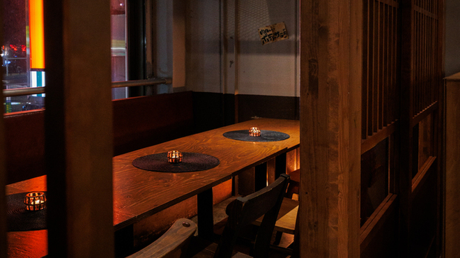 厳選肉と炭火Dining 肉ドシ 居酒屋 - メイン写真: