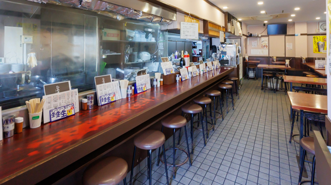 焼鳥どん - メイン写真:内観全体