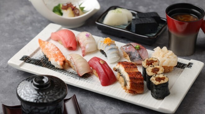 鮨と天ぷら からす - メイン写真: