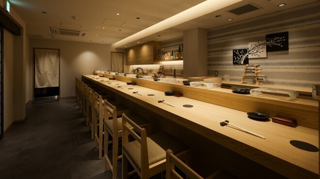 鮨と天ぷら からす - メイン写真: