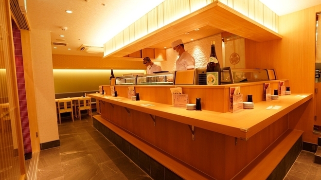 立喰い寿司 ひなと丸 - メイン写真: