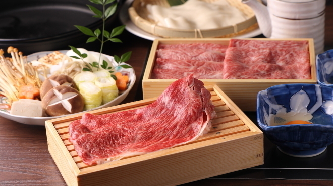 咲夜島 - メイン写真:鹿児島黒牛すき焼き1