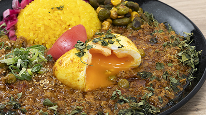 カオススパイスダイナー - メイン写真:スパイスタマゴ　物ドリ